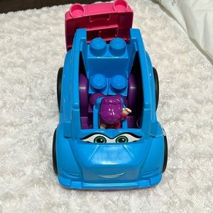 Mega Blocks Truck with accessories